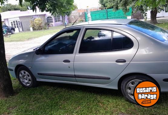 Autos - Renault Megane II 1.6 Confort 2009 Nafta 185400Km - En Venta