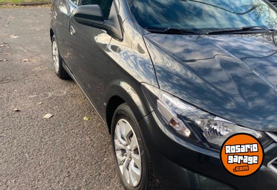 Autos - Chevrolet Onix 2017 Nafta 103000Km - En Venta