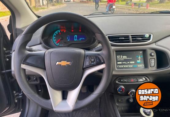 Autos - Chevrolet Onix 2017 Nafta 103000Km - En Venta