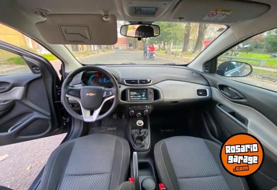 Autos - Chevrolet Onix 2017 Nafta 103000Km - En Venta