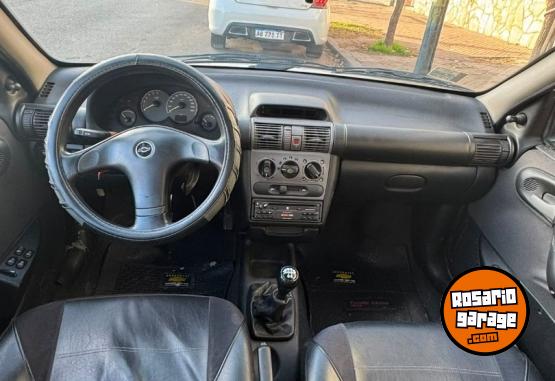 Autos - Chevrolet Classic 2006 Nafta 143000Km - En Venta