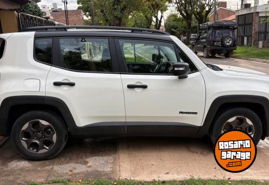 Camionetas - Jeep Renegade 2016 Nafta 56000Km - En Venta