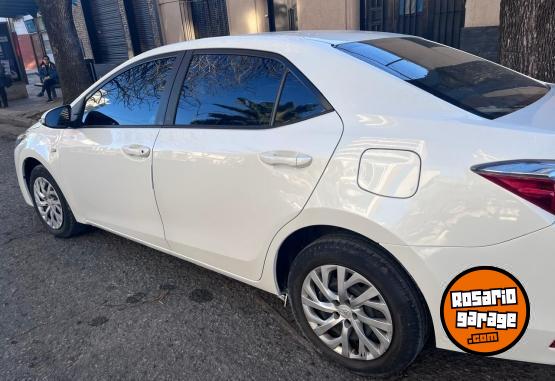 Autos - Toyota Corolla XLI 1.8 CVT 2019 Nafta 44000Km - En Venta