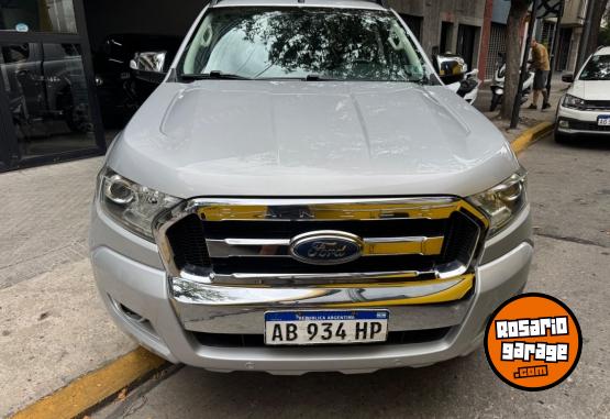 Camionetas - Ford Ranger 3.2 limited 2017 Diesel 156000Km - En Venta