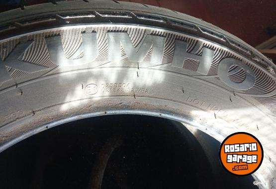 Accesorios para Autos - Líquido cubiertas muy bien estado !!! 215 60 17 - En Venta