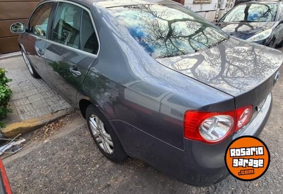 Autos - Volkswagen Vento 2.5 2010 Nafta 151000Km - En Venta
