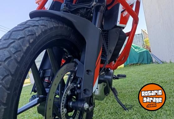 Motos - Ktm 250 adventure 2022 Nafta 9000Km - En Venta
