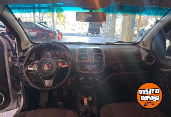 Autos - Fiat PALIO ATTRACTIVE 1.4 2017 Nafta 115000Km - En Venta