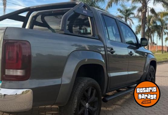 Camionetas - Volkswagen Amarok v6 2024 Diesel 100000Km - En Venta