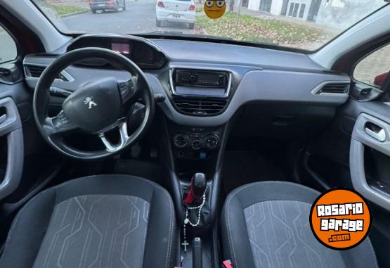 Autos - Peugeot 208 2017 Nafta 94000Km - En Venta