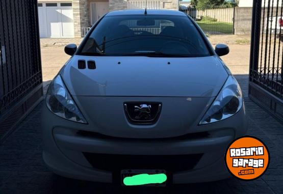Autos - Peugeot 207 compact 2014 Nafta 85000Km - En Venta