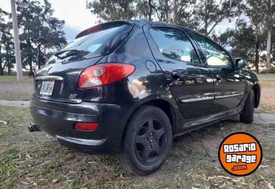 Autos - Peugeot 207 2011 GNC 200000Km - En Venta