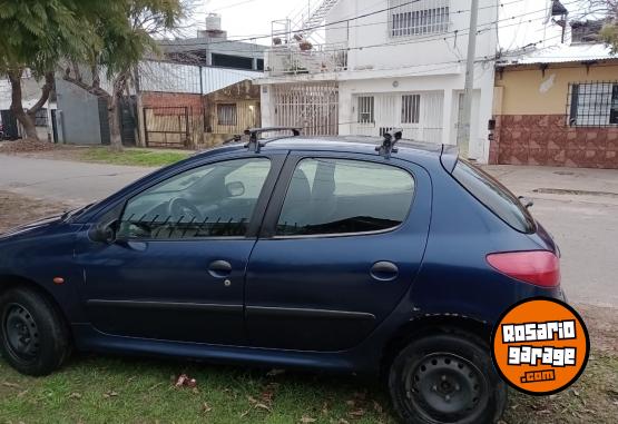 Autos - Peugeot 206 2000 Nafta 111111Km - En Venta