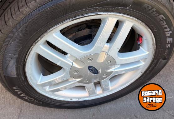 Autos - Ford Focus 2005 GNC 201000Km - En Venta