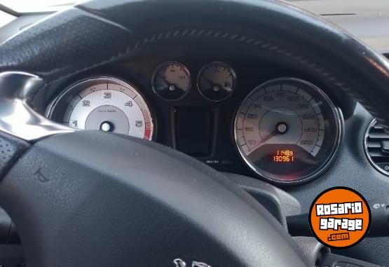 Autos - Peugeot 408 feline HDI 2018 Diesel 130000Km - En Venta