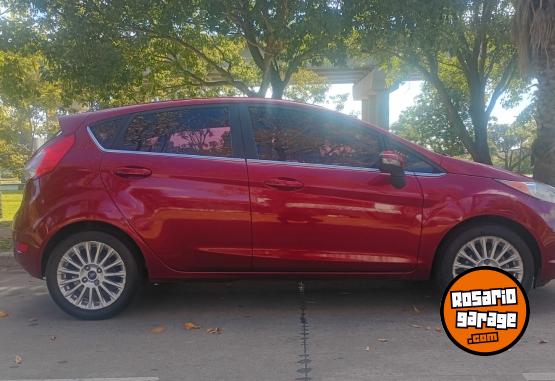 Autos - Ford Fiesta Titanium 2016 Nafta 91000Km - En Venta