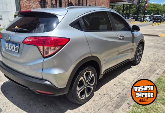 Autos - Honda Honda hrv exl 1ra mano pe 2017 Nafta 120000Km - En Venta