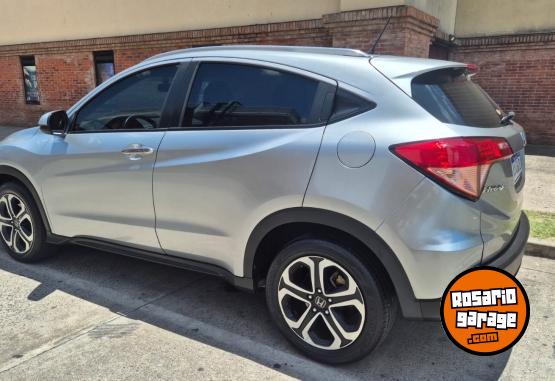 Autos - Honda Honda hrv exl 1ra mano pe 2017 Nafta 120000Km - En Venta