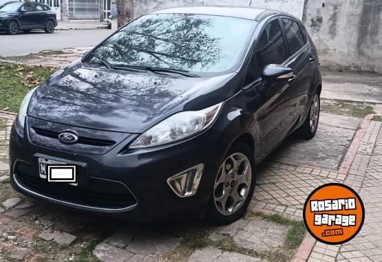 Autos - Ford Fiesta Kinetic Design Tit 2013 Nafta 118000Km - En Venta