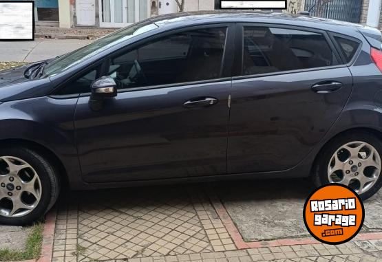 Autos - Ford Fiesta Kinetic Design Tit 2013 Nafta 118000Km - En Venta