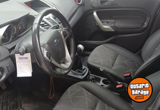 Autos - Ford Fiesta Kinetic Design Tit 2013 Nafta 118000Km - En Venta