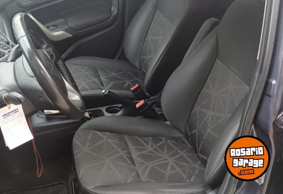 Autos - Ford Fiesta Kinetic Design Tit 2013 Nafta 118000Km - En Venta