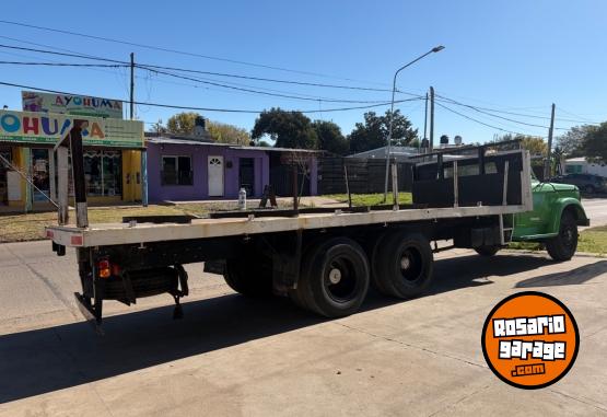 Camiones y Gr�as - CAMI�N DODGE - En Venta