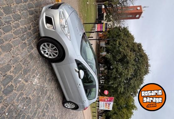 Autos - Peugeot 308 Allure Nav 2013 Nafta 75000Km - En Venta