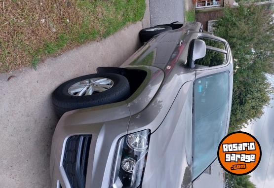 Camionetas - Volkswagen Amarok trendline 2023 Diesel 60000Km - En Venta
