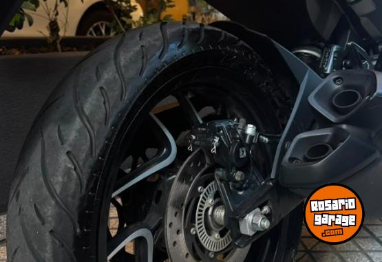 Motos - Bajaj Dominar 400 2024 Nafta 4700Km - En Venta