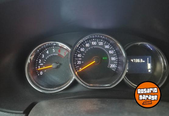 Utilitarios - Renault Kangoo Stepway 2022 Nafta 47800Km - En Venta