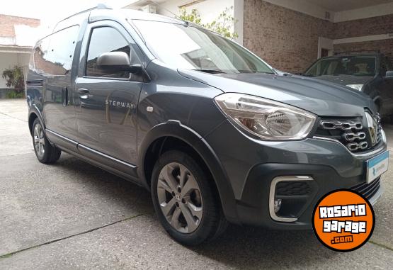 Utilitarios - Renault Kangoo II Stepway 1.6 SCE 2021 Nafta 55000Km - En Venta
