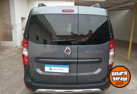 Utilitarios - Renault Kangoo II Stepway 1.6 SCE 2021 Nafta 55000Km - En Venta