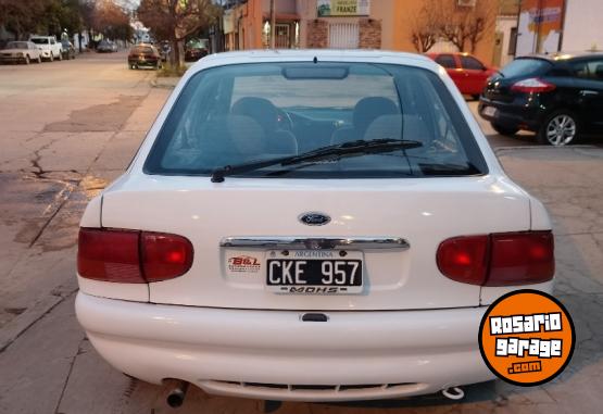 Autos - Ford Escort 1999 Nafta 130000Km - En Venta