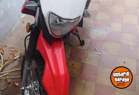 Motos - Motomel Skua 150 2024 Nafta 12000Km - En Venta