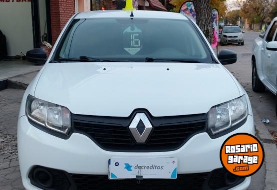 Autos - Renault Sandero 2016 Nafta 121000Km - En Venta