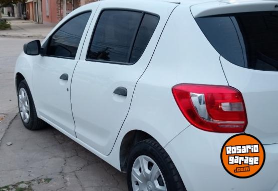 Autos - Renault Sandero 2016 Nafta 121000Km - En Venta