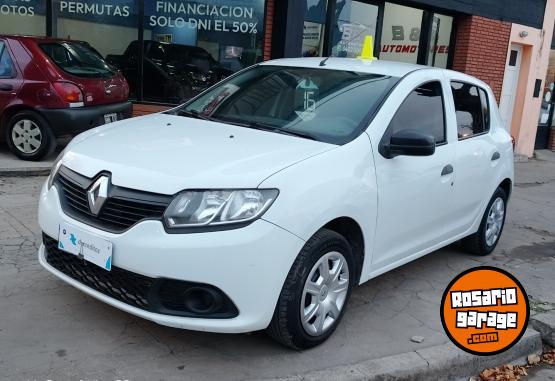 Autos - Renault Sandero 2016 Nafta 121000Km - En Venta
