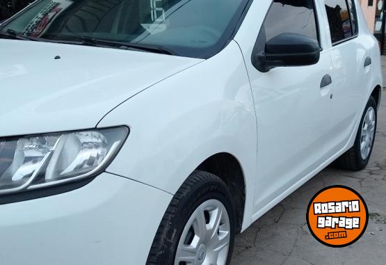 Autos - Renault Sandero 2016 Nafta 121000Km - En Venta
