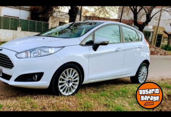 Autos - Ford Fiesta kinetic 2015 Nafta 150000Km - En Venta