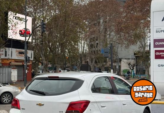 Autos - Chevrolet ONIX LTZ 2019 Nafta 61000Km - En Venta