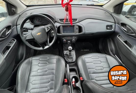 Autos - Chevrolet ONIX LTZ 2019 Nafta 61000Km - En Venta