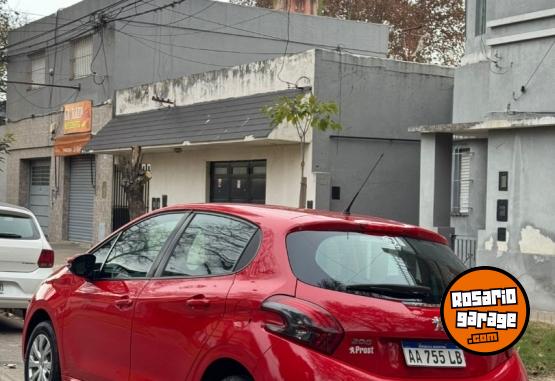 Autos - Peugeot 208 2017 Nafta 94000Km - En Venta