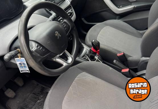 Autos - Peugeot 208 2017 Nafta 94000Km - En Venta