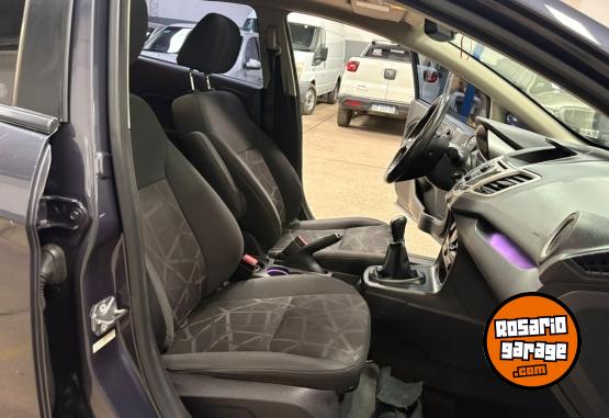 Autos - Ford Fiesta Titanium 1.6 2012 Nafta 140000Km - En Venta