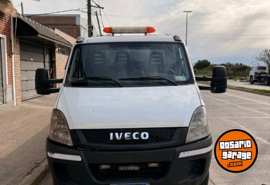 Camiones y Gr�as - Iveco daily 70-17  mod 2018 con plataformaa - En Venta