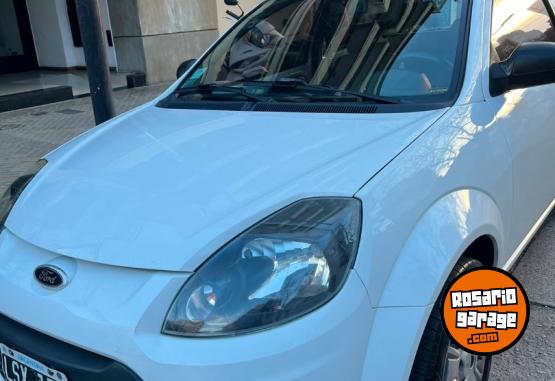 Autos - Ford K 2012 Nafta 135000Km - En Venta