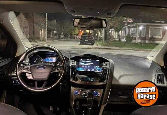 Autos - Ford Focus se plus 2.0 2016 Nafta 120000Km - En Venta