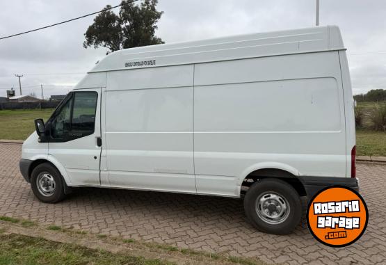 Utilitarios - Ford Transit larga alta 2013 Diesel 250000Km - En Venta