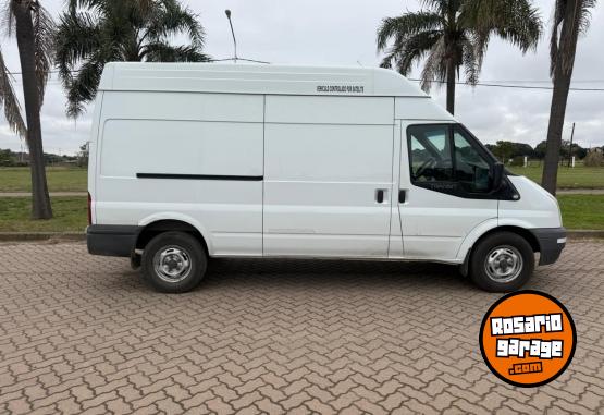 Utilitarios - Ford Transit larga alta 2013 Diesel 250000Km - En Venta